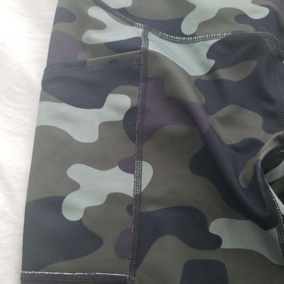 Reebok Camo Active Leggings Size XS - Picture 2 of 9